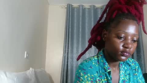 Snapshot of elegant_ebony chatting on February 16, 1:47 am Nika online show from February 16, 1:47 am