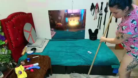 elektra online show from February 16, 10:43 am