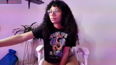 Snapshot of elektra_williams chatting on January 28, 8:25 am elektra_williams online show from January 28, 8:25 am