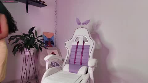 Snapshot of elektra_williams chatting on February 28, 11:34 pm elektra_williams online show from February 28, 11:34 pm