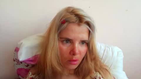 Elena online show from April 18, 10:28 am