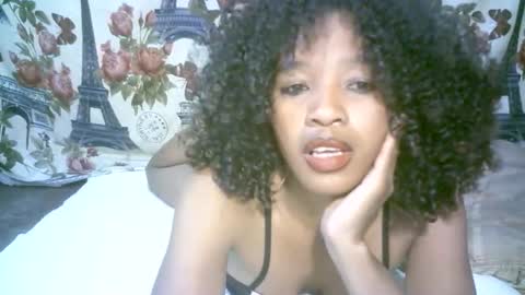 elenah013 online show from April 12, 9:02 am