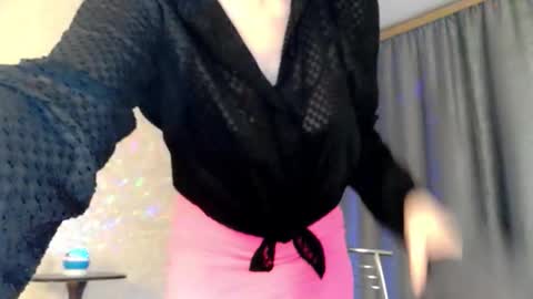 elenaza online show from March 17, 10:15 pm