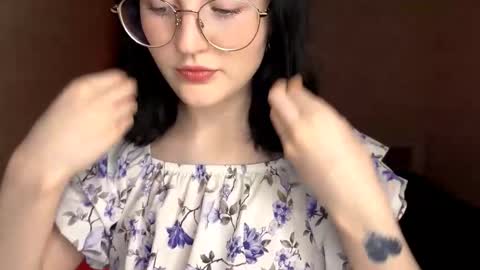 Annie PVT IS OPEN online show from February 15, 9:02 pm