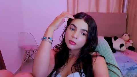 agnes online show from April 15, 7:38 pm