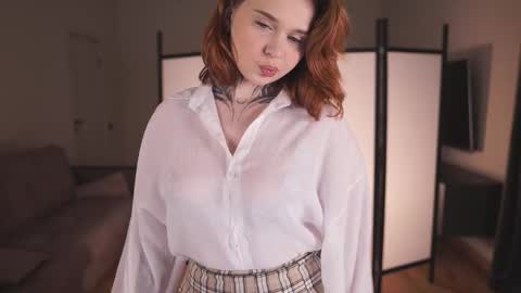 Snapshot of eleonora_linn_ chatting on October 18, 2:10 pm Eleonora online show from October 18, 2:10 pm