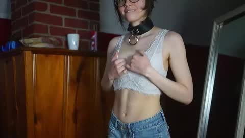 Emma online show from March 6, 11:26 pm