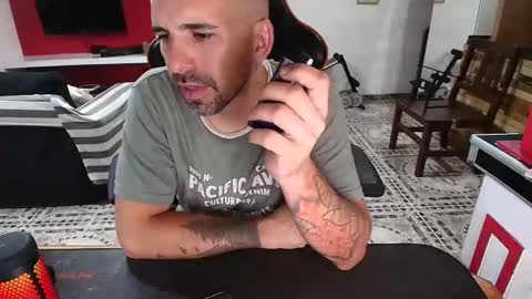 elfetas online show from January 10, 1:52 pm