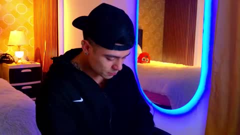 Elian online show from March 12, 3:21 am