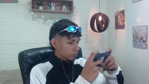 E L I A S online show from January 7, 5:12 am