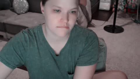 ElinaReign   online show from October 8, 8:20 am