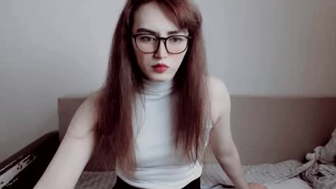 Snapshot of elisa_2001 chatting on October 12, 9:57 am Liza online show from October 12, 9:57 am