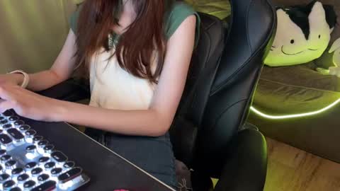 Elisa North online show from March 12, 1:58 am