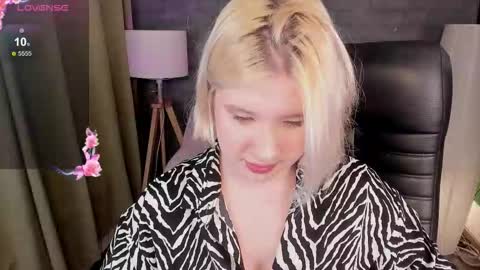 Alana online show from September 18, 10:03 pm
