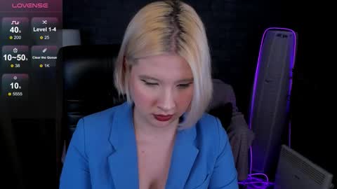 Alana online show from September 12, 10:56 pm