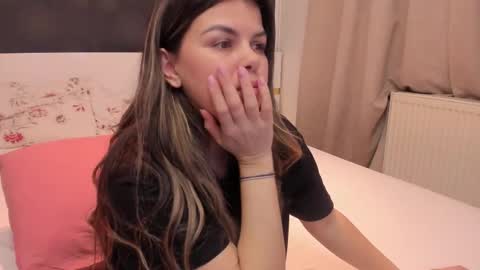 Elly online show from February 27, 10:13 pm