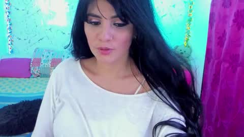 E L I S S A online show from October 22, 5:03 pm