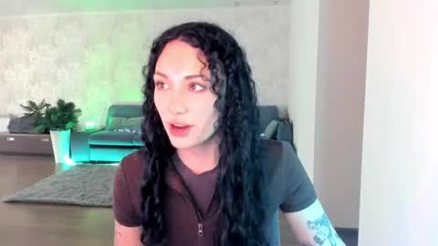 Eliss online show from June 13, 12:26 pm