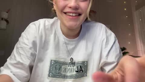 Stephanie online show from January 11, 10:38 pm