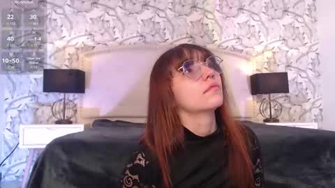 Eliza online show from September 19, 8:34 pm