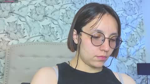 Eliza online show from April 27, 7:22 pm