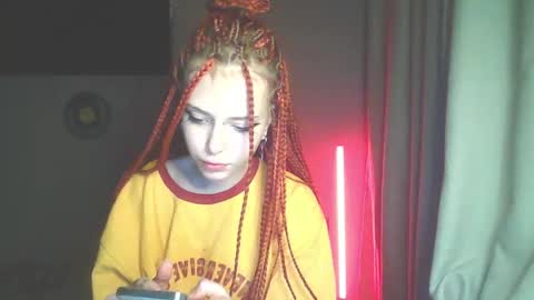 Elizabeth online show from March 5, 5:18 pm