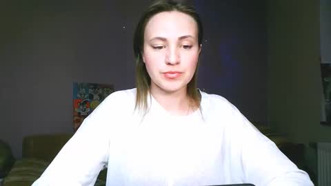 Elizabeth online show from March 25, 6:03 pm