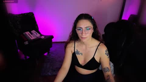 elizabeht_911 online show from September 15, 3:41 am