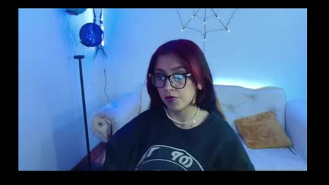 Elizabeth Loren online show from October 21, 1:27 pm