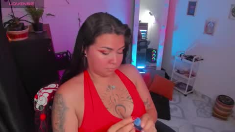 Elizabeth Martinez online show from January 6, 4:00 pm