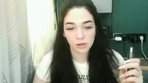 Snapshot of elizabeth_xi chatting on October 7, 10:33 am elizabeth_xi online show from October 7, 10:33 am