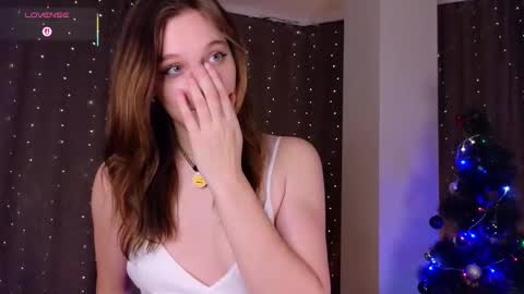 Elizabeth online show from December 16, 1:24 am