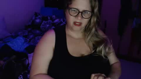 Elizabeth online show from September 22, 11:25 am