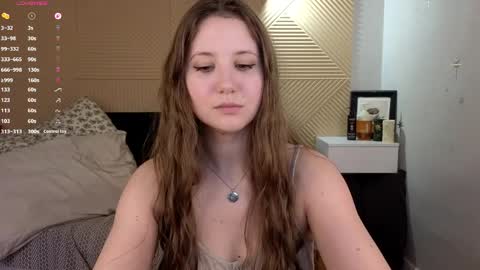 Lisa  online show from March 29, 3:57 pm