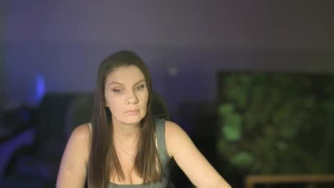 Eliekind online show from April 2, 2:46 pm