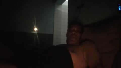 eljim323323 online show from November 13, 7:00 am