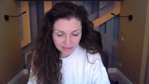 EllaLongs online show from January 7, 12:32 pm