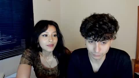 Ella and Cain online show from March 4, 7:55 pm