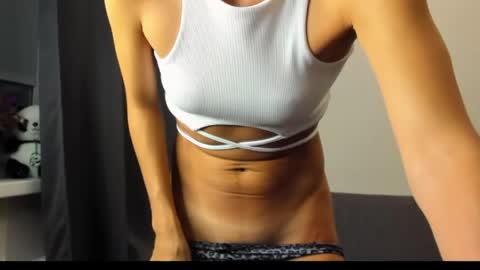 ellen_flow online show from May 4, 9:21 pm