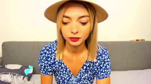 ellen_flow online show from September 26, 9:34 pm