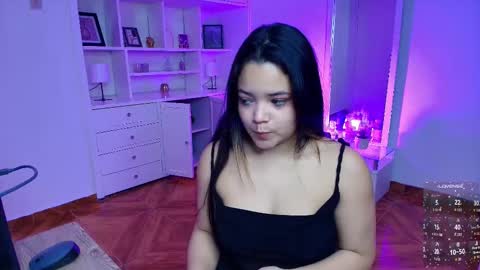 elli_snow online show from September 17, 12:08 pm