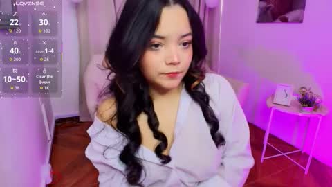 elli_snow online show from October 10, 12:00 pm