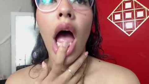 Ellie online show from February 22, 6:50 am