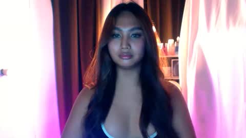 ellie online show from May 13, 4:49 pm