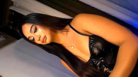 ellie online show from November 27, 7:32 pm