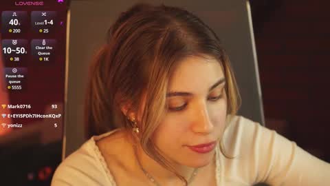 elliecutes online show from February 26, 9:01 am