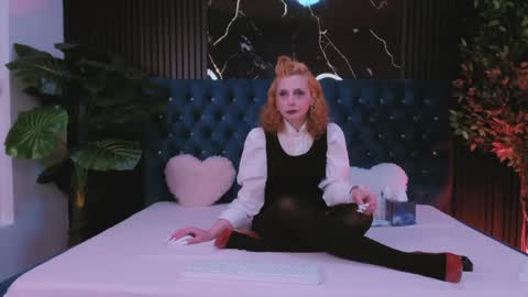 EllieKnights online show from March 23, 8:47 pm