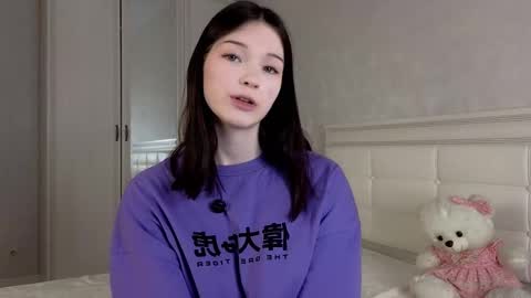 Ayumi online show from December 19, 12:33 pm