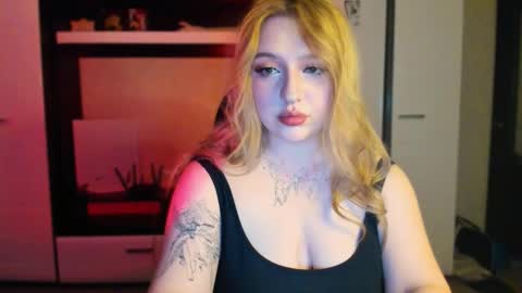 just call me El online show from March 5, 3:32 pm