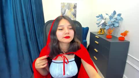 Snapshot of ellievensda chatting on October 16, 7:46 pm ellievensda online show from October 16, 7:46 pm